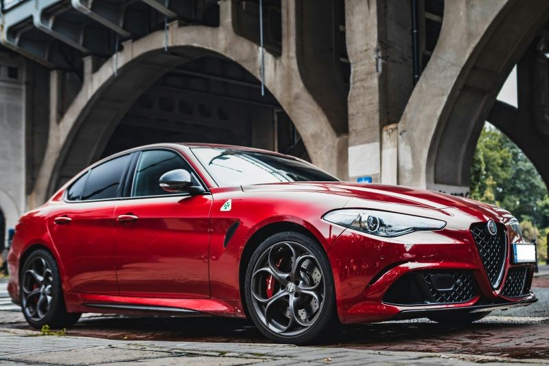 Trendovi u automobilskoj industriji koje ćemo gledati u 2024. godini